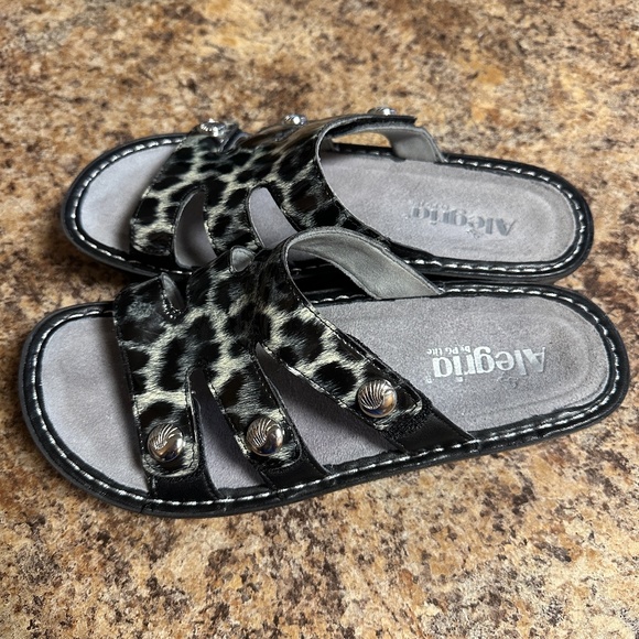 Alegria Black and Gray Leopard Print Sandals - Picture 4 of 8